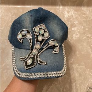 Flor de Lis rhinestones baseball cap